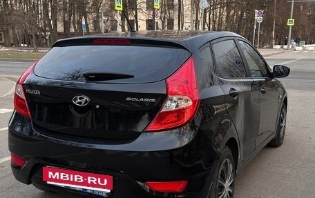 Hyundai Solaris II рестайлинг, 2013 год, 635 000 рублей, 15 фотография