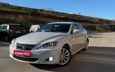 Lexus IS II рестайлинг 2, 2008 год, 1 400 000 рублей, 2 фотография