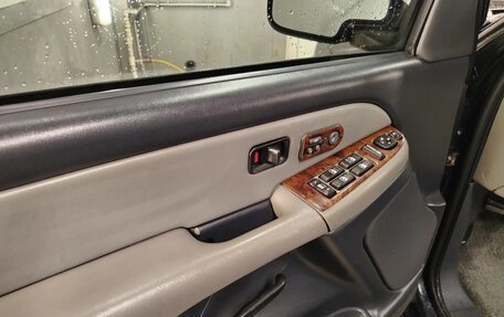 Chevrolet Tahoe II, 2001 год, 950 000 рублей, 8 фотография