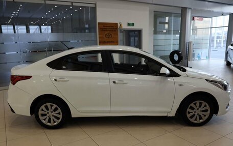 Hyundai Solaris II рестайлинг, 2019 год, 1 350 000 рублей, 4 фотография