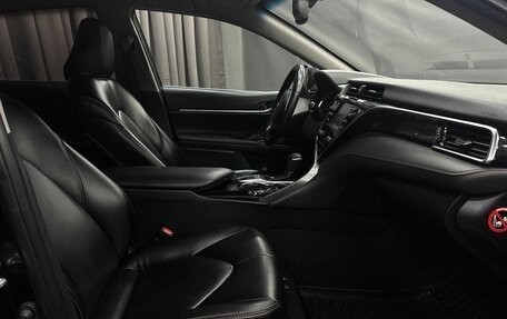 Toyota Camry, 2018 год, 2 599 999 рублей, 11 фотография