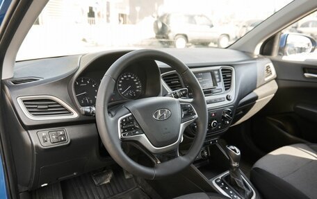 Hyundai Solaris II рестайлинг, 2017 год, 1 200 000 рублей, 5 фотография