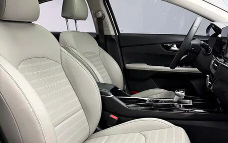 KIA K3, 2023 год, 1 300 888 рублей, 13 фотография