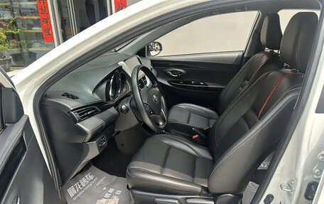 Toyota Yaris XP150 рестайлинг, 2023 год, 1 200 888 рублей, 11 фотография