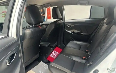 Toyota Yaris XP150 рестайлинг, 2023 год, 1 200 888 рублей, 14 фотография