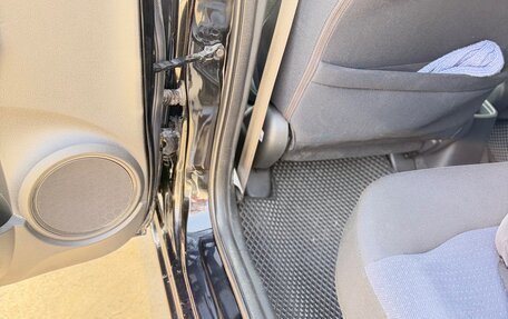 Honda Fit III, 2010 год, 950 000 рублей, 11 фотография