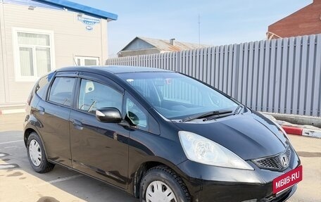 Honda Fit III, 2010 год, 950 000 рублей, 4 фотография