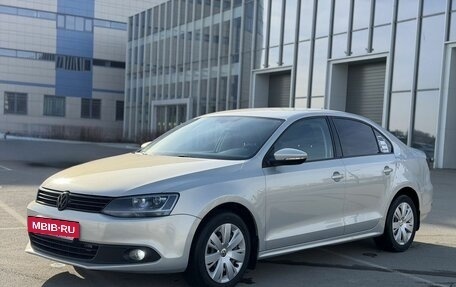 Volkswagen Jetta VI, 2014 год, 750 000 рублей, 3 фотография