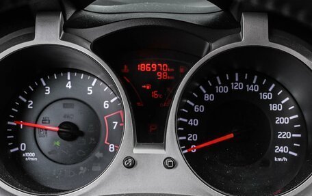 Nissan Juke II, 2013 год, 974 000 рублей, 12 фотография