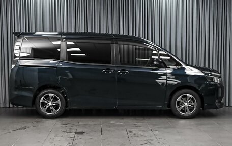 Toyota Voxy III, 2014 год, 1 859 000 рублей, 5 фотография