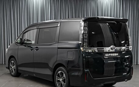 Toyota Voxy III, 2014 год, 1 859 000 рублей, 2 фотография