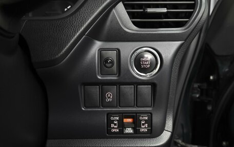 Toyota Voxy III, 2014 год, 1 859 000 рублей, 19 фотография