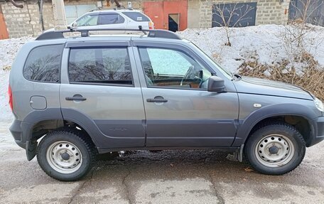 Chevrolet Niva I рестайлинг, 2019 год, 799 999 рублей, 5 фотография