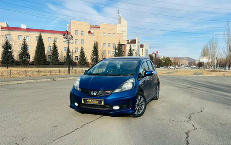 Honda Fit III, 2012 год, 1 099 000 рублей, 1 фотография