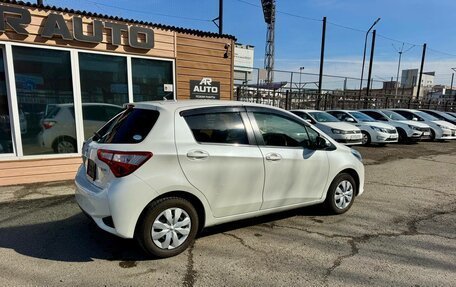Toyota Vitz, 2019 год, 1 059 000 рублей, 10 фотография