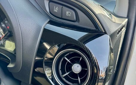 Toyota Vitz, 2019 год, 1 059 000 рублей, 16 фотография