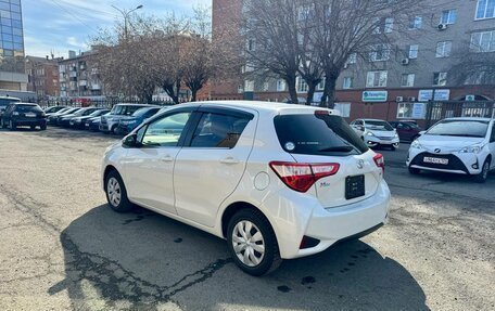 Toyota Vitz, 2019 год, 1 059 000 рублей, 6 фотография