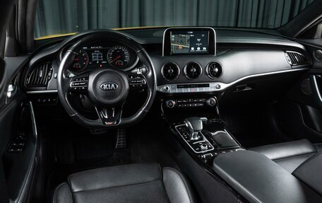 KIA Stinger I, 2018 год, 2 930 000 рублей, 9 фотография