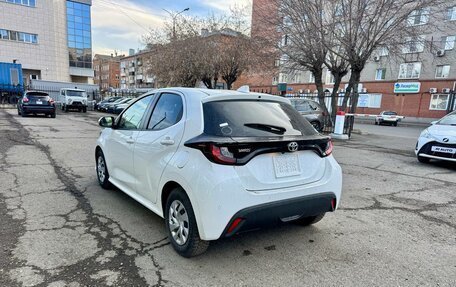 Toyota Yaris, 2021 год, 1 259 000 рублей, 7 фотография