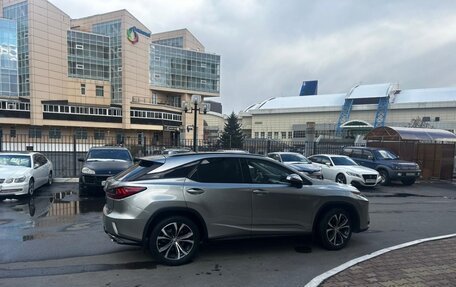 Lexus RX IV рестайлинг, 2016 год, 3 100 000 рублей, 5 фотография