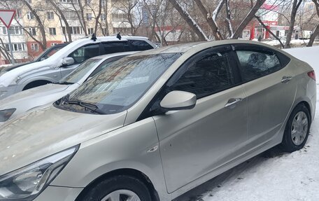 Hyundai Solaris II рестайлинг, 2014 год, 690 000 рублей, 1 фотография