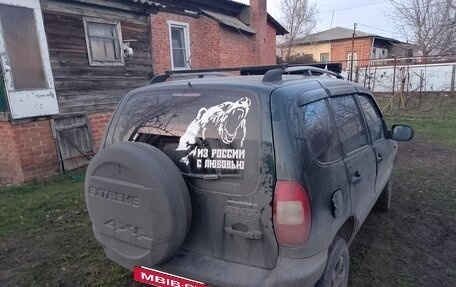 Chevrolet Niva I рестайлинг, 2004 год, 450 000 рублей, 2 фотография