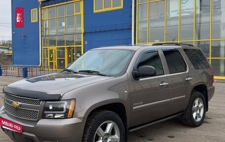 Chevrolet Tahoe III, 2013 год, 2 600 000 рублей, 2 фотография