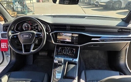 Audi A6, 2022 год, 11 фотография