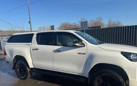 Toyota Hilux VIII, 2021 год, 4 700 000 рублей, 3 фотография