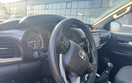 Toyota Hilux VIII, 2021 год, 4 700 000 рублей, 5 фотография