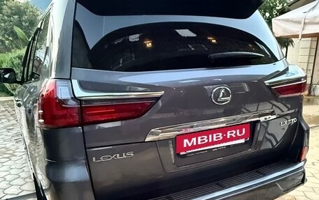 Lexus LX III, 2016 год, 7 550 000 рублей, 4 фотография