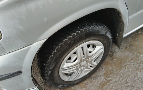 Mazda Bongo Friendee i рестайлинг, 1999 год, 550 000 рублей, 1 фотография