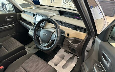 Honda Freed II, 2017 год, 1 649 000 рублей, 10 фотография