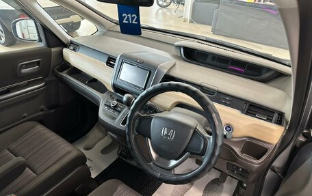 Honda Freed II, 2017 год, 1 649 000 рублей, 11 фотография