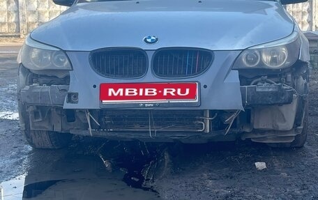 BMW 5 серия, 2004 год, 650 000 рублей, 1 фотография