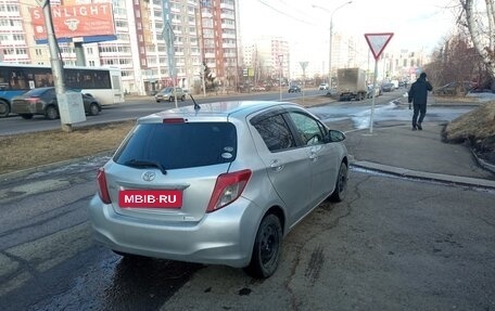 Toyota Vitz, 2013 год, 550 000 рублей, 3 фотография