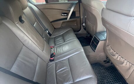 BMW 5 серия, 2004 год, 650 000 рублей, 6 фотография