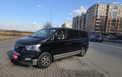 Hyundai H-1 II рестайлинг, 2019 год, 3 000 000 рублей, 1 фотография