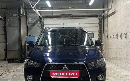 Mitsubishi Outlander III рестайлинг 3, 2012 год, 1 300 003 рублей, 1 фотография