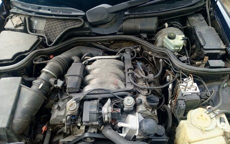 Mercedes-Benz E-Класс, 2000 год, 410 000 рублей, 1 фотография