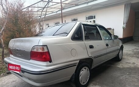 Daewoo Nexia I рестайлинг, 2004 год, 137 000 рублей, 6 фотография