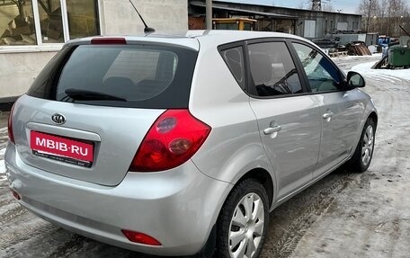 KIA cee'd I рестайлинг, 2009 год, 585 000 рублей, 4 фотография