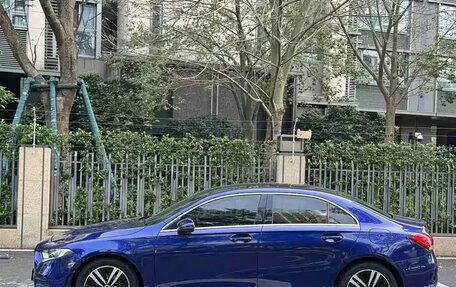 Mercedes-Benz A-Класс, 2023 год, 1 600 555 рублей, 3 фотография