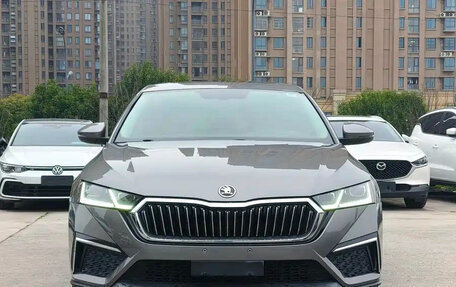 Skoda Octavia IV, 2023 год, 1 820 555 рублей, 2 фотография