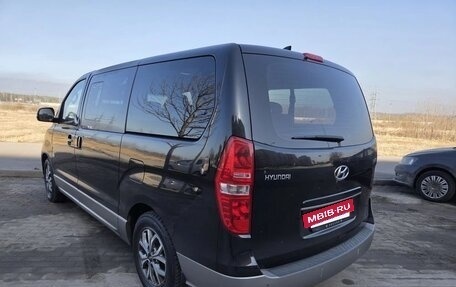 Hyundai H-1 II рестайлинг, 2019 год, 3 000 000 рублей, 5 фотография