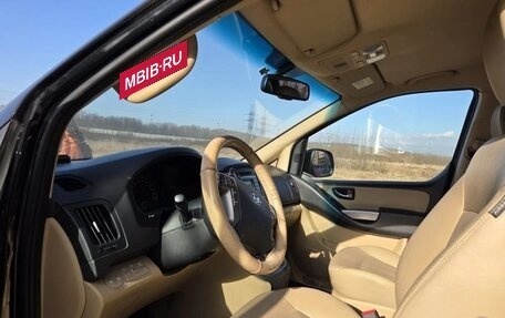 Hyundai H-1 II рестайлинг, 2019 год, 3 000 000 рублей, 8 фотография