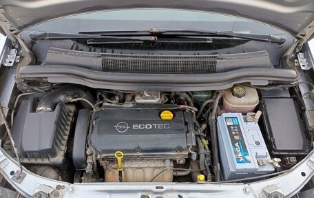 Opel Zafira B, 2008 год, 650 000 рублей, 22 фотография