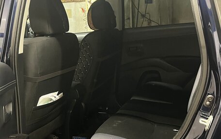 Mitsubishi Outlander III рестайлинг 3, 2012 год, 1 300 003 рублей, 8 фотография