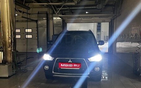Mitsubishi Outlander III рестайлинг 3, 2012 год, 1 300 003 рублей, 12 фотография