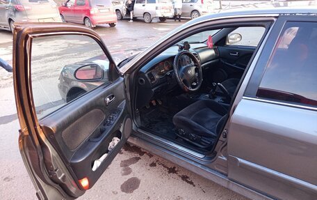 Hyundai Sonata IV рестайлинг, 2002 год, 330 000 рублей, 9 фотография